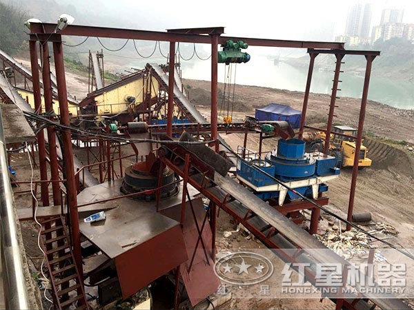 河卵石制砂生產線工作現(xiàn)場