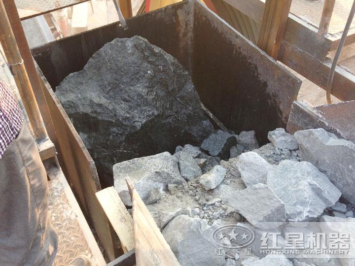 印尼尾礦加工現場，進料粒度大，出料5-10mm