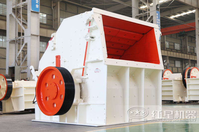 反擊式破碎機，二級破碎出料均勻