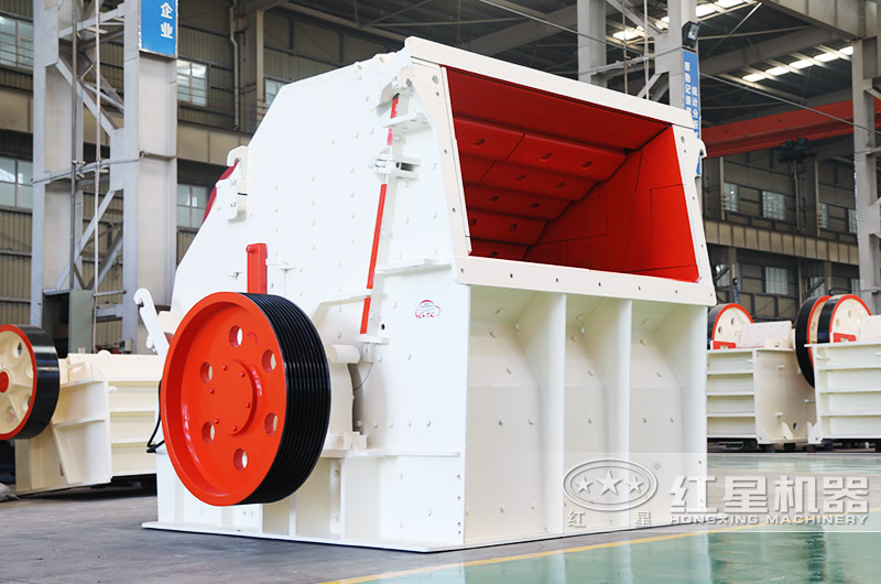 反擊式破碎機，成品呈立方體狀，粒形好