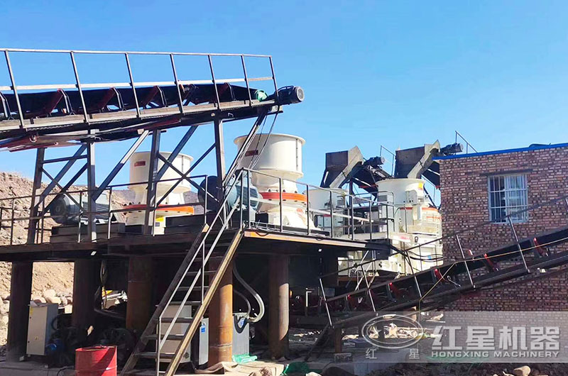 圓錐破碎機(jī)工作現(xiàn)場(chǎng)圖片 圓錐破碎機(jī)工作現(xiàn)場(chǎng)圖片