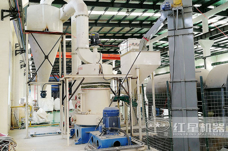 硅礦磨粉加工生產(chǎn)線(xiàn)作業(yè)現(xiàn)場(chǎng)