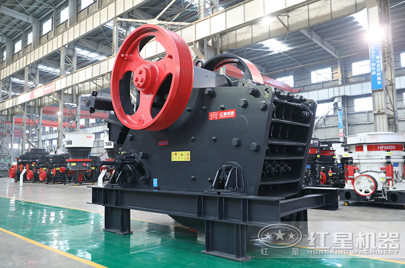 大型石頭粉碎機圖片